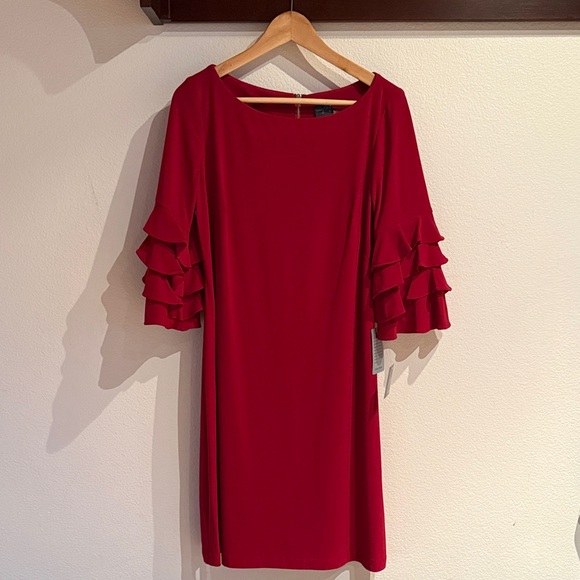 Gabby Skye Dresses & Skirts - 🆕 Gabby Skye Tiered Ruffle Sleeve Mini Dress, Dark Red, Size 10